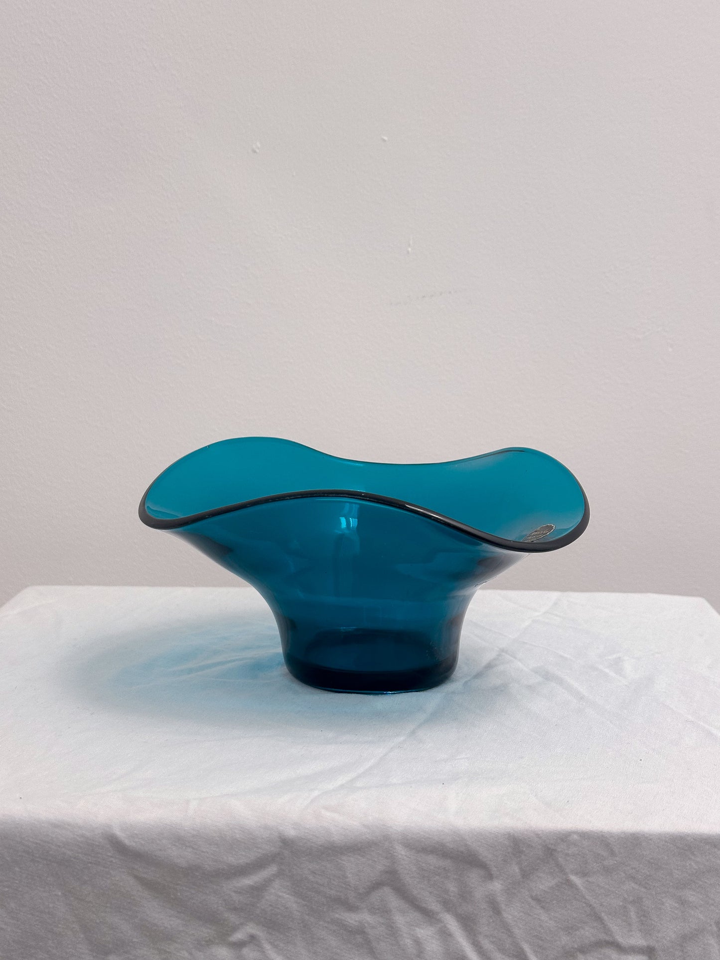 Sowerby’s Tyneside Glassware – Teal Bowl